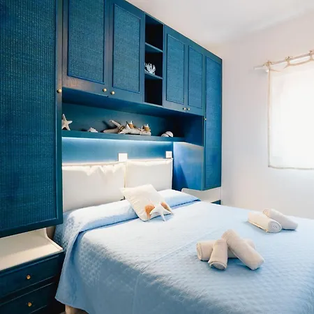 Blue House * Palau